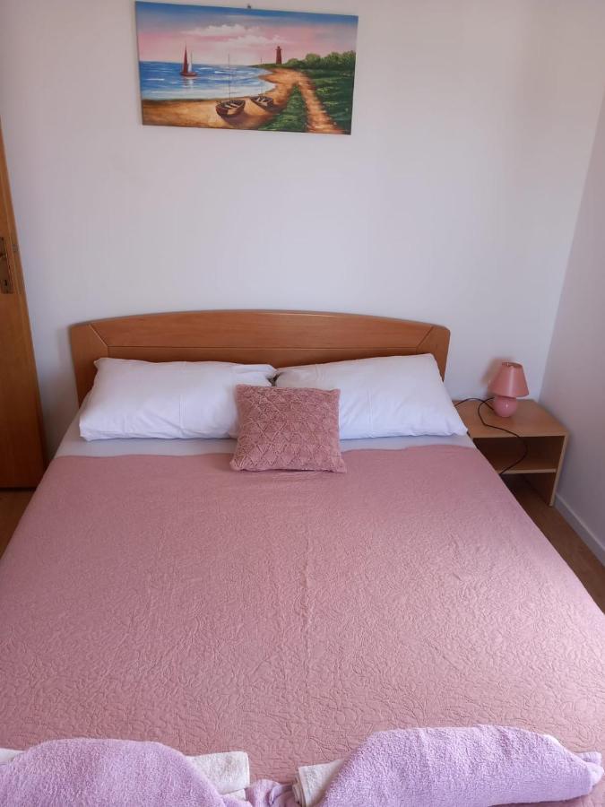 Apartmani Krpeta Pakostane Bagian luar foto